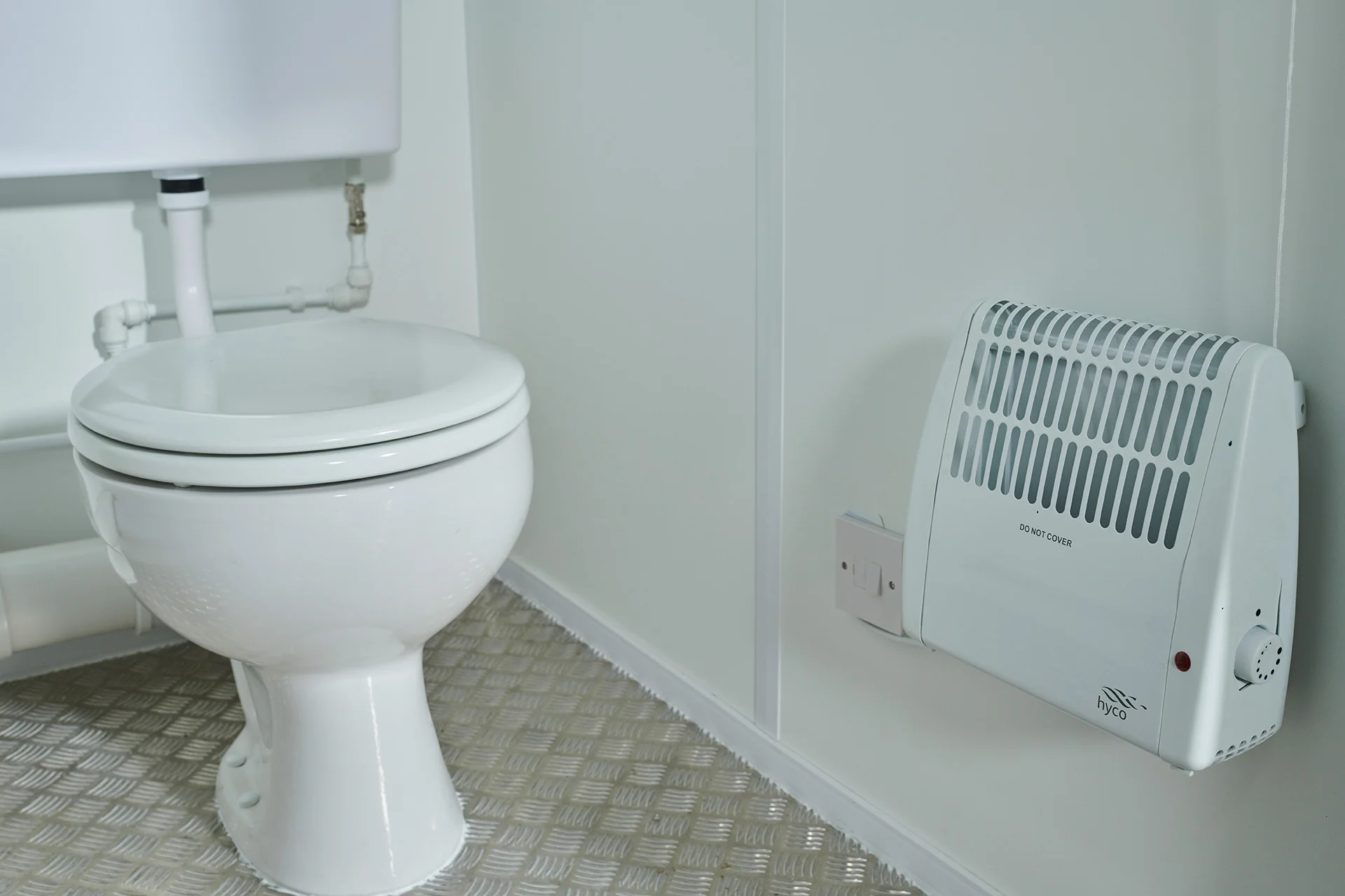 Steel AV Twin 11 Toilet