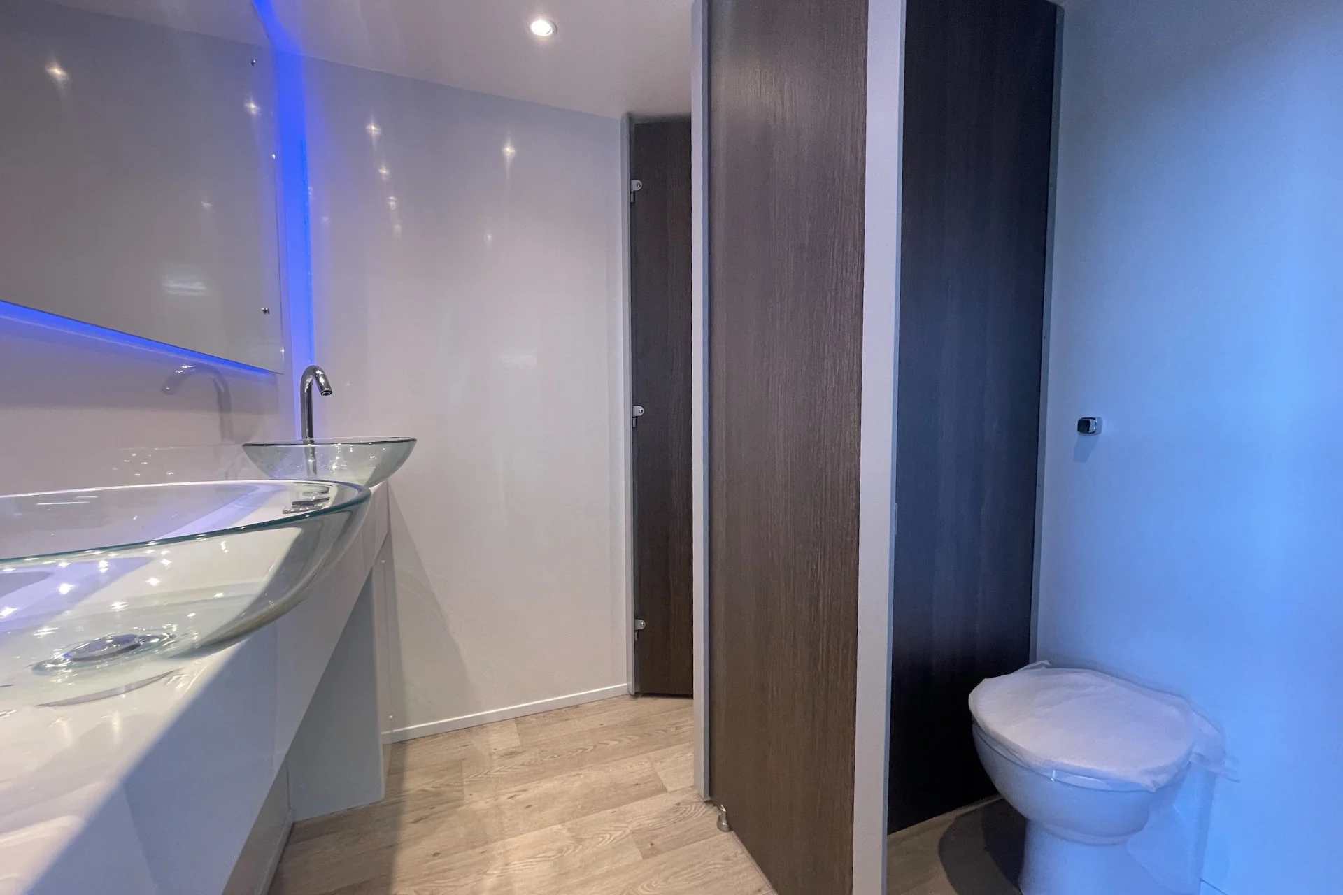 Towable Toilet 22